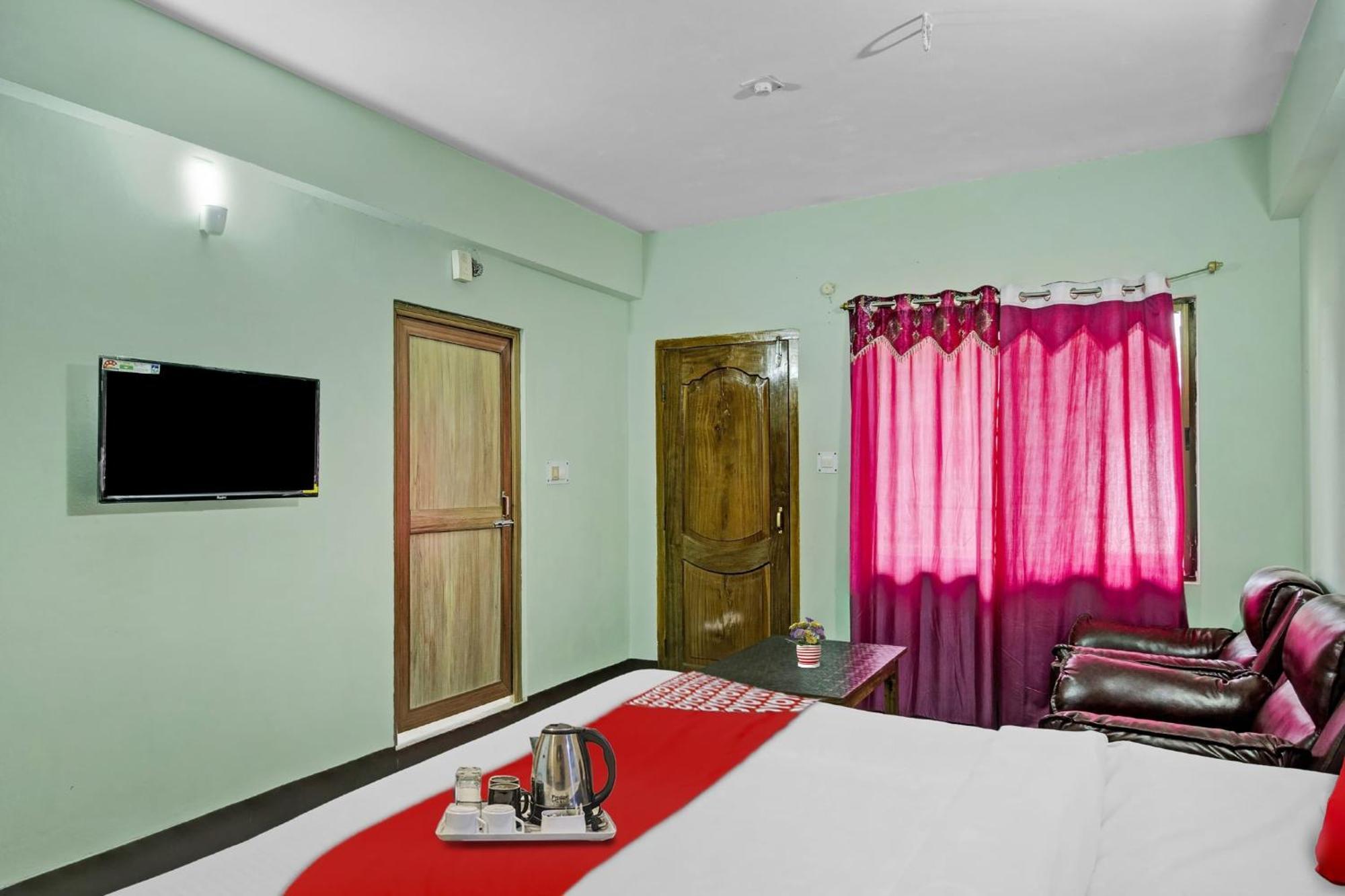 Hotel O Evergreen Guest House Шиллонг Экстерьер фото
