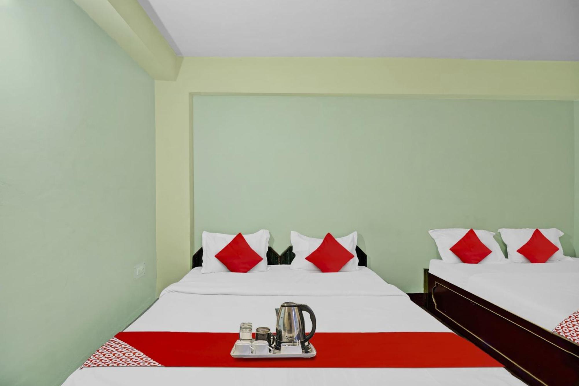 Hotel O Evergreen Guest House Шиллонг Экстерьер фото